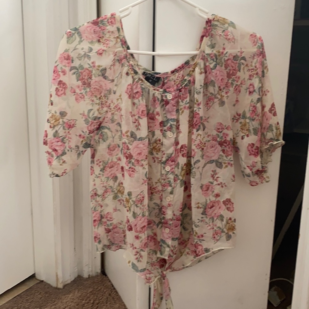 Rue 21 size medium floral sheer shirt with Dainty Hooligan size large